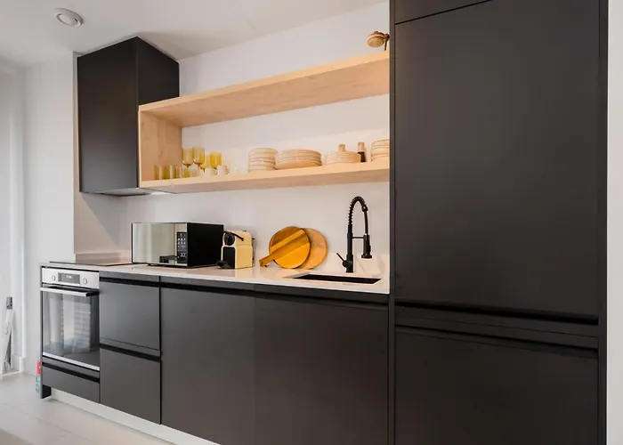 Stylish Duplex-3beds 2baths-puerta Carmona Centro Lejlighed