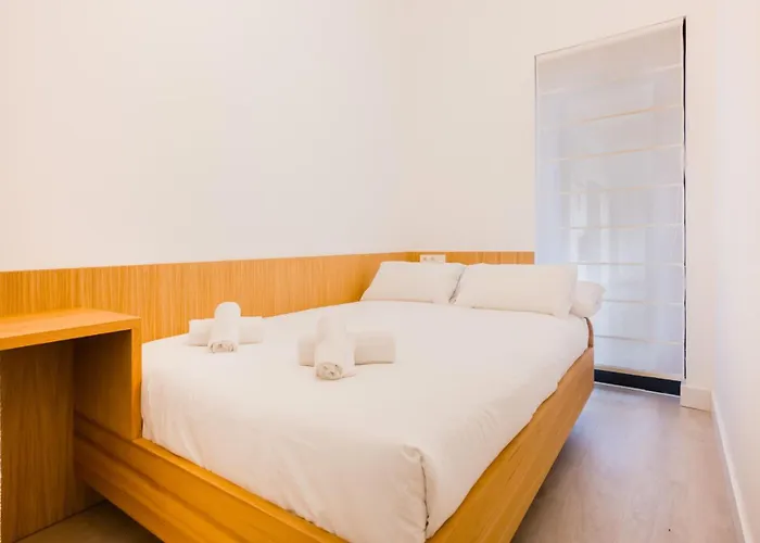 Stylish Duplex-3beds 2baths-puerta Carmona Centro Lejlighed *